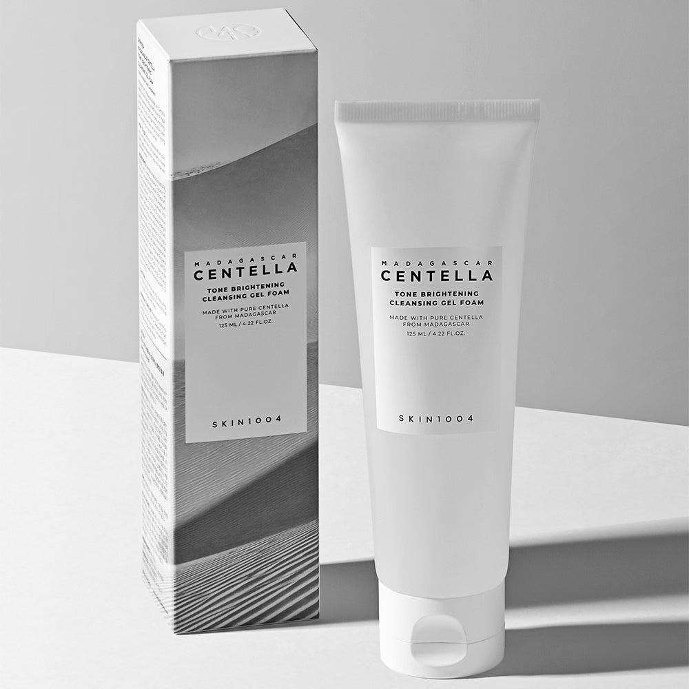Madagascar Centella Tone Brightening Cleansing Gel Foam [125ml]